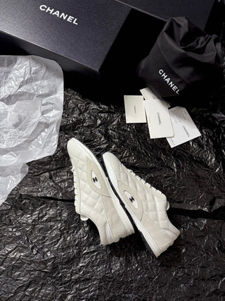 26 new sports and casual shoes