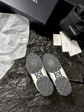 26 new sports and casual shoes