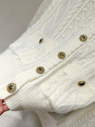 Chanel 25N Ski Collection - Top Quality - Fluffy and Minimalist Cashmere Knit Cardigan