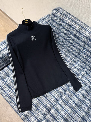 Chane 25N Ski Collection Double C Line Turtleneck Wool Knit Sweater
