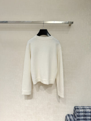 GU⭐️⭐️I intarsia letter sweater