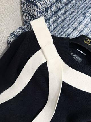 Chane 25K Crew Neck Exquisite Bow Knit Top