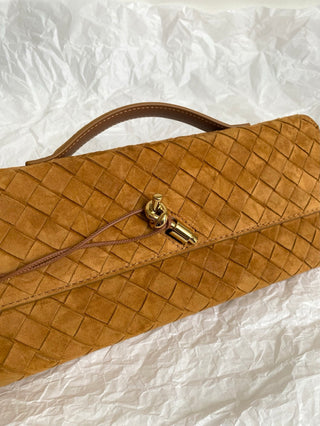Andiamo clutch bag, suede in amber color 🍂