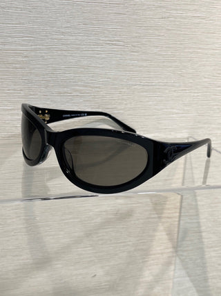 26C headband and sunglasses