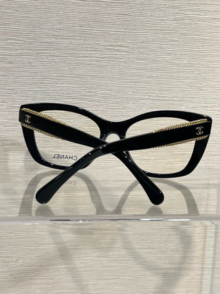 chane *eye pattern with double C frame