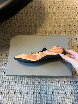 26ss Classic Round Toe Flats with Elastic Lace-Up Straps