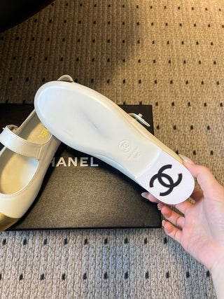 Round Toe Patchwork Style Flat Mary Jane Shoes