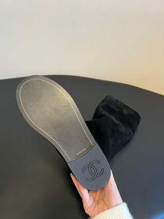 Chane* new suede boots