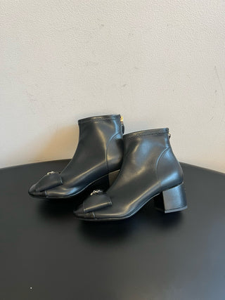 Chane* bow-embellished block-heeled ankle boots