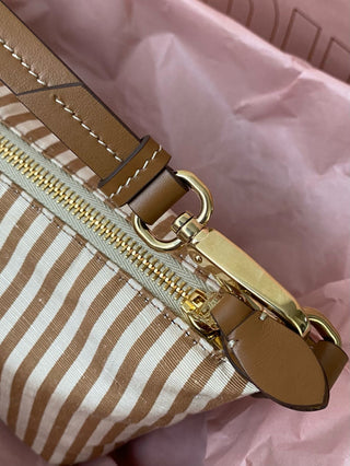 mi⭐️mi⭐️ Canvas Lunch Box Bag in Milk Tea Color