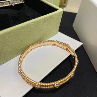 Four-leaf clover pattern fashionable narrow bracelet, rose gold