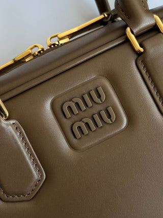 mi⭐️mi⭐️green  bowling bag