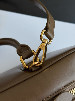 mi⭐️mi⭐️green  bowling bag