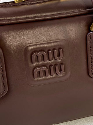 mi⭐️mi⭐️ Brown Bowling Bag