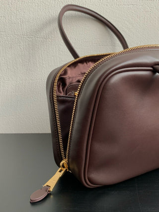 mi⭐️mi⭐️Small briefcase in coffee color