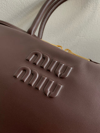 mi⭐️mi⭐️Small briefcase in coffee color