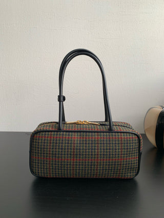 mi⭐️mi⭐️ Houndstooth Bowling Bag (Black)