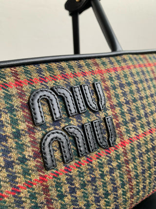 mi⭐️mi⭐️ Houndstooth Bowling Bag (Black)