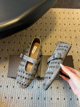 26ss Flat Round Hollow-Out Mary Jane Shoes