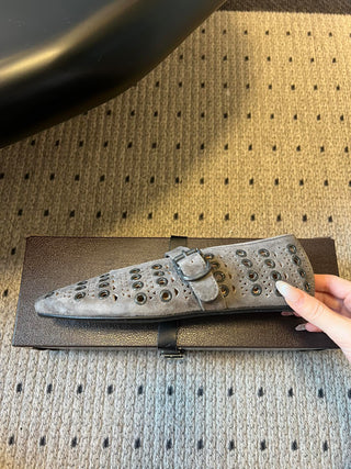 26ss Flat Round Hollow-Out Mary Jane Shoes