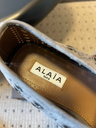 26ss Flat Round Hollow-Out Mary Jane Shoes