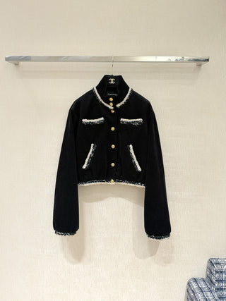 Chane 25K Métiers d'Art collection new top-tier striped corduroy jacket