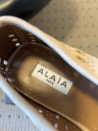 26ss Flat Round Hollow-Out Mary Jane Shoes