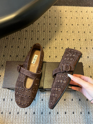 26ss Flat Round Hollow-Out Mary Jane Shoes