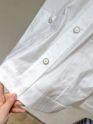 CHANE*25K series white four-pocket shirt