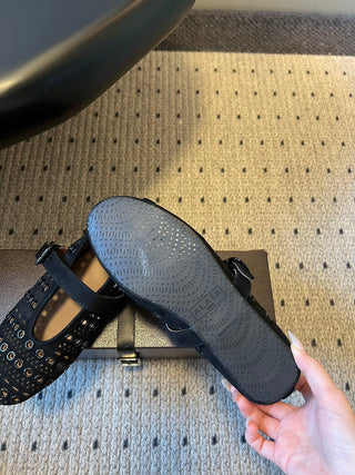26ss Flat Round Hollow-Out Mary Jane Shoes