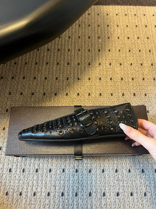 26ss Flat Round Hollow-Out Mary Jane Shoes