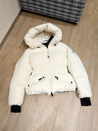 Moncl*r Autumn/Winter New Arrival: ANGLIN Short Ski Down Jacket
