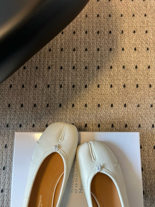 Maison Margiela* New Split-Toe Shoes