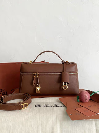 L23 Palm print brownish-red 🤎