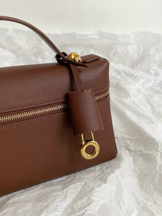 L23 Palm print brownish-red 🤎