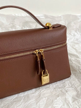 L23 Palm print brownish-red 🤎