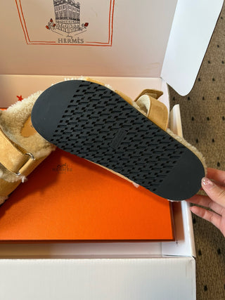 Herme* top autumn and winter new H-shaped leather plush slippers