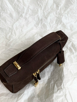 L23 Vertical Striped Coffee Brown