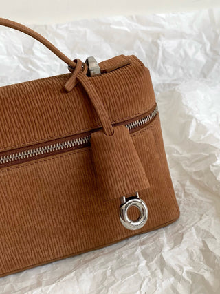 L23 Vertical Striped Golden Brown