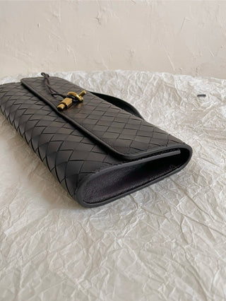 BV andiamo Slouch clutch, chocolate brown