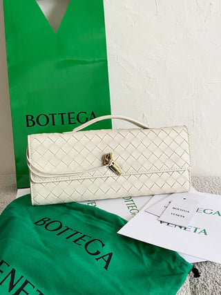 bv andiamo slouch clutch, sea salt white