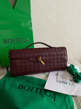 BV andiamo Slouch clutch, burgundy