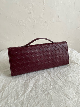 BV andiamo Slouch clutch, burgundy