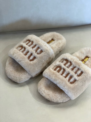 miumi* autumn and winter fur slippers