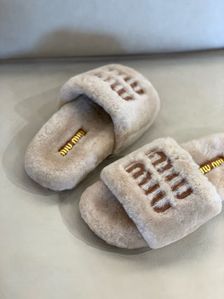 miumi* autumn and winter fur slippers