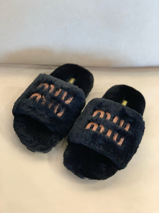 miumi* autumn and winter fur slippers