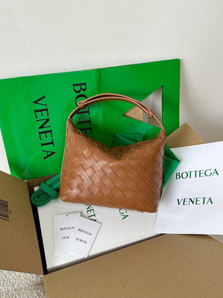 BV Wallace lunchbox bag, natural wood color