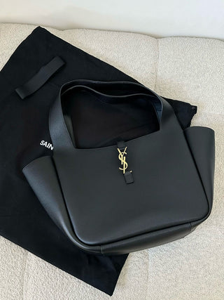 ys1 bea deerskin hobo tote
