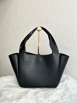 ys1 bea deerskin hobo tote