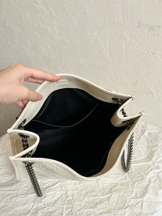 ys1 niki shopping bag medium wax white
